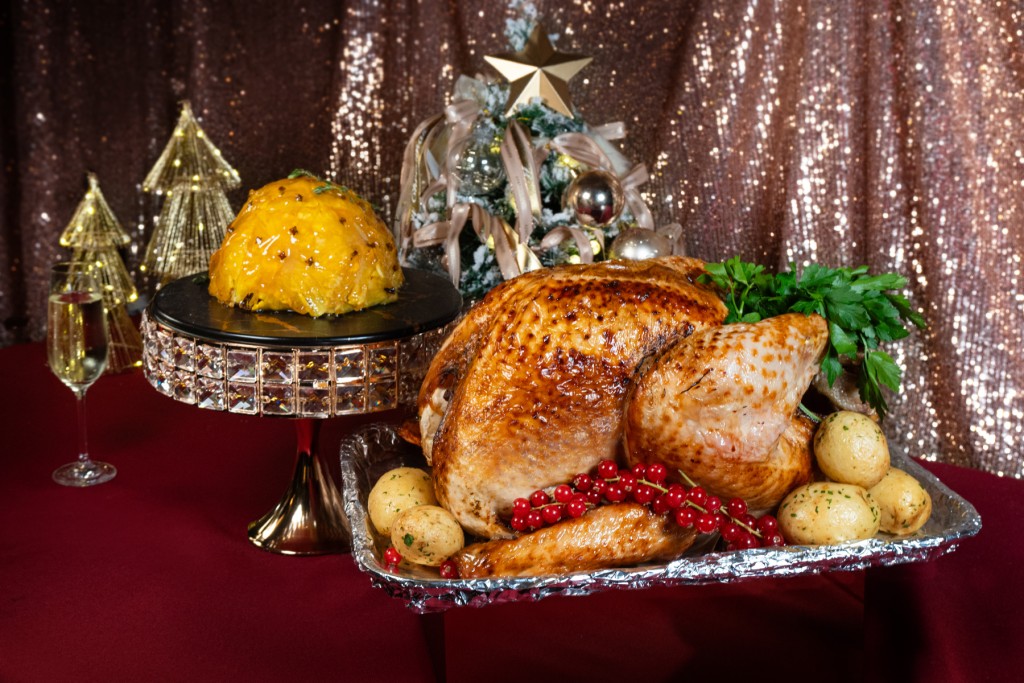 六國酒店—Le Menu西餐廳節日主題自助餐——聖誕火雞配雞肝汁