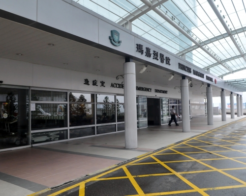 事主清醒被送往瑪嘉烈醫院治理。