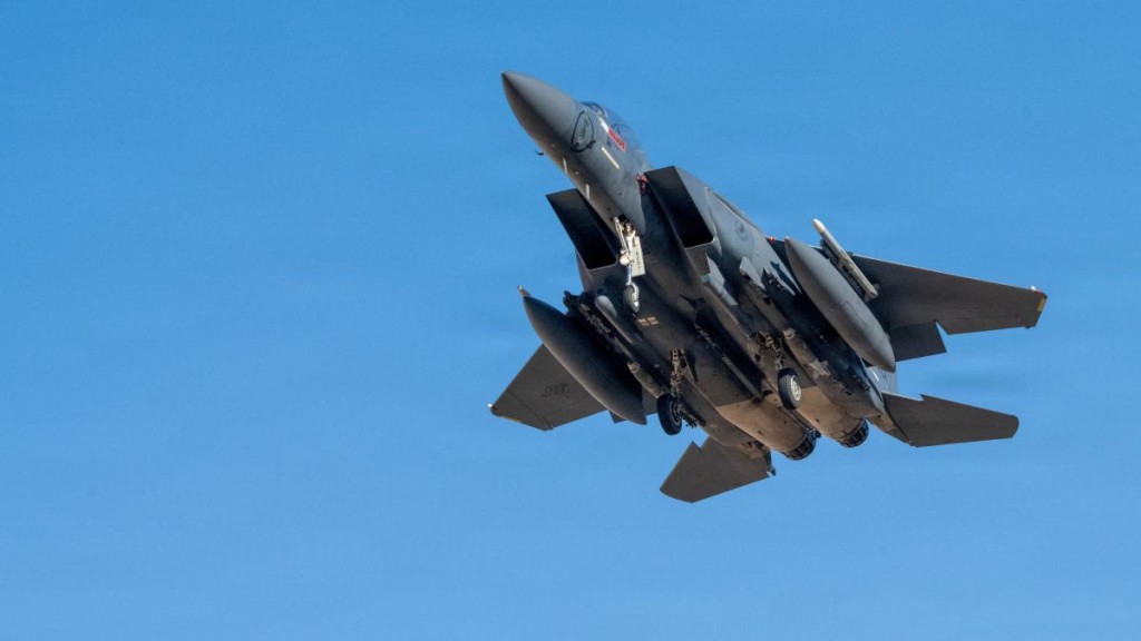 美軍一架F-15E戰機日前被伊朗軍方擊落。路透社資料圖