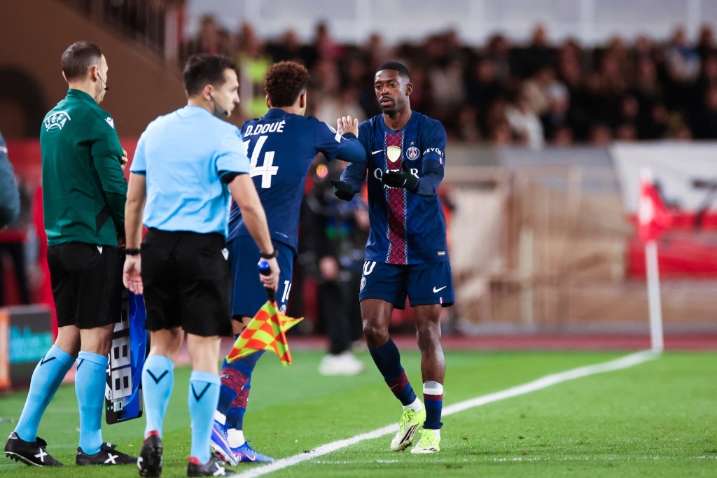 丹比利於26分鐘被換走。法新社