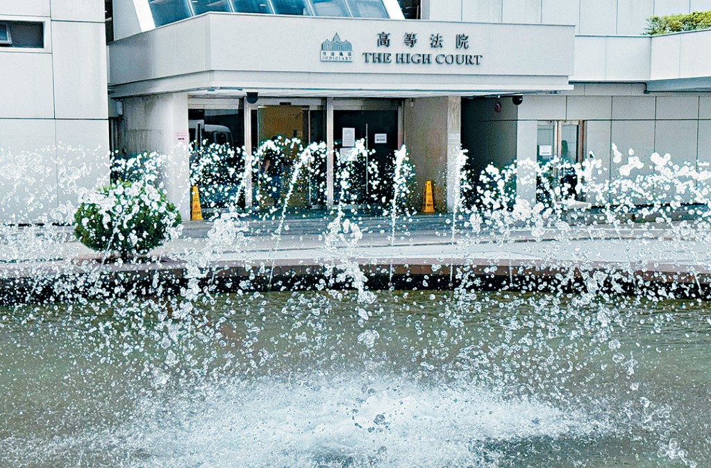 38歲妄想型精神分裂症男患者以「減責神志失常」為基礎承認誤殺罪。