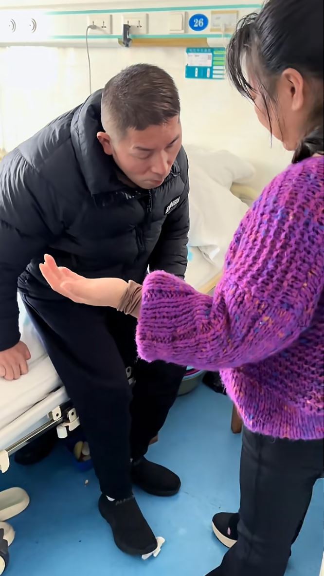 宋美對成為植物人的丈夫趙進前不離不棄，終令他奇蹟甦醒。