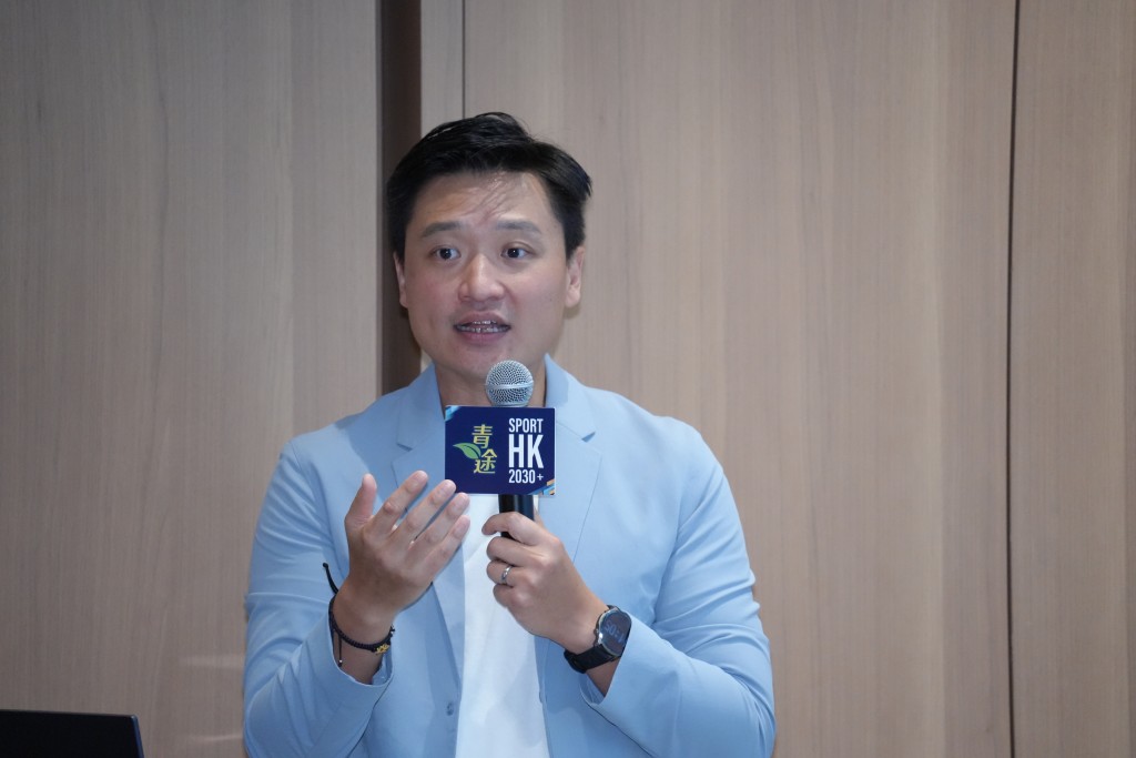 青途主席、立法會議員鄭泳舜表示，近月社會體育氛圍熾熱，為香港體育產業帶來前所未有的活力。青途提供
