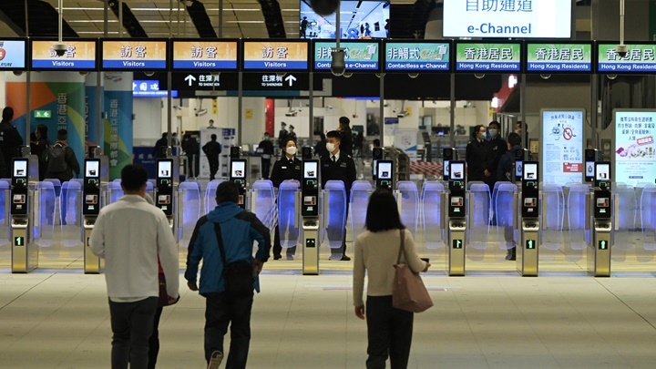 至今年10月已有逾7.4萬人次持人才簽注訪客來港。資料圖片