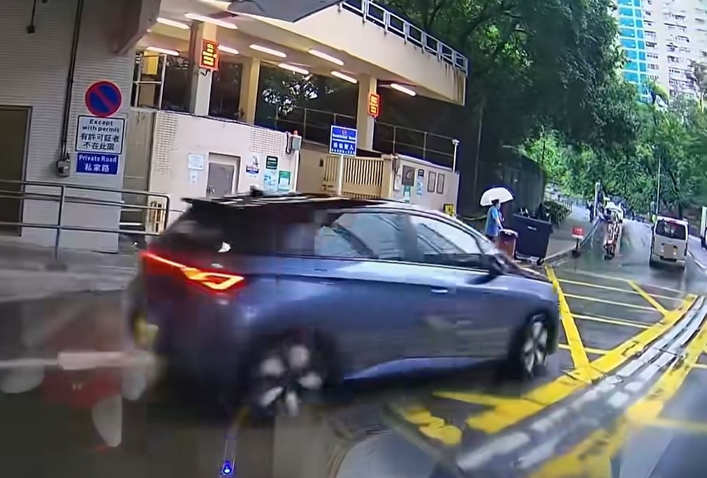 fb「車cam L（香港群組）」影片截圖