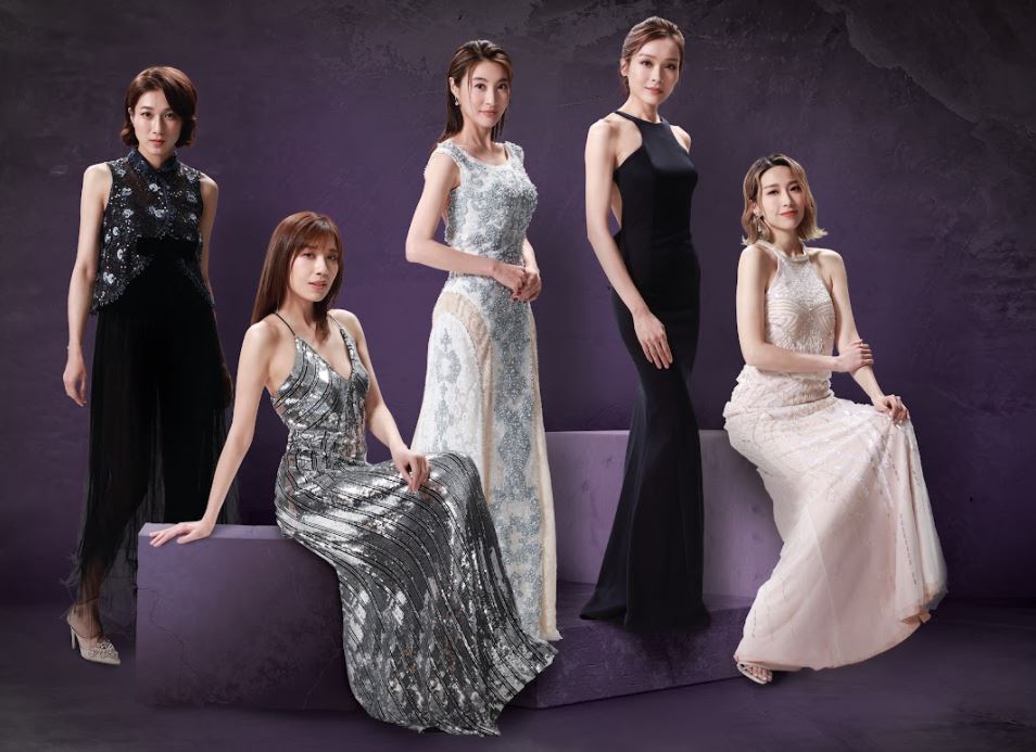 視后5強有鍾嘉欣（左起）、黃智雯、林夏薇、李佳芯及姚子羚。