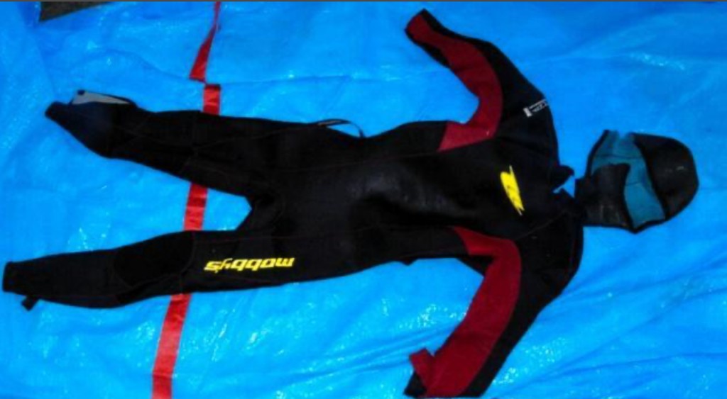 毒販潛水取貨溺斃令事件曝光。 清水海上保安部 毒販潛水取貨溺斃令事件曝光。 清水海上保安部