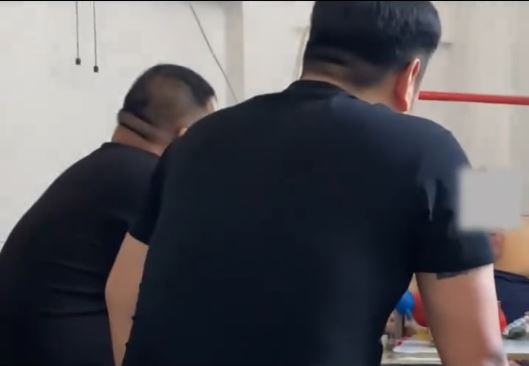 內地「外包兒女」服務悄然興起。抖音