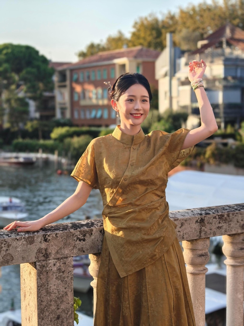 一直缺席電影宣傳的王曉慧,終於在威尼斯影展現身。(微博圖片) 一直缺席電影宣傳的王曉慧,終於在威尼斯影展現身。(微博圖片)
