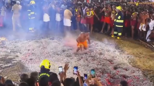 凱薩萬站不穩跌倒。 thelallantop.com 凱薩萬站不穩跌倒。 thelallantop.com