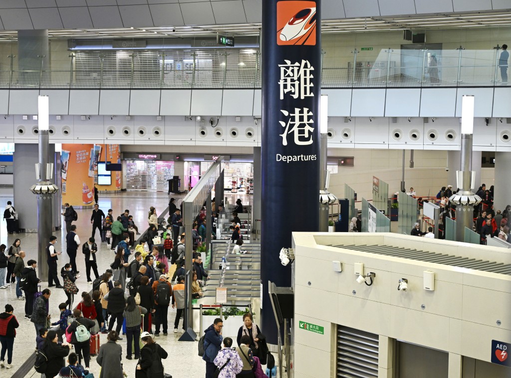 研究指港人北上已從大灣區擴展至重慶和長沙等全國熱門旅遊地。 研究指港人北上已從大灣區擴展至重慶和長沙等全國熱門旅遊地。
