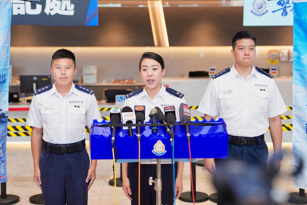 周紫彤(中)本次招募日報名人數創下新高。