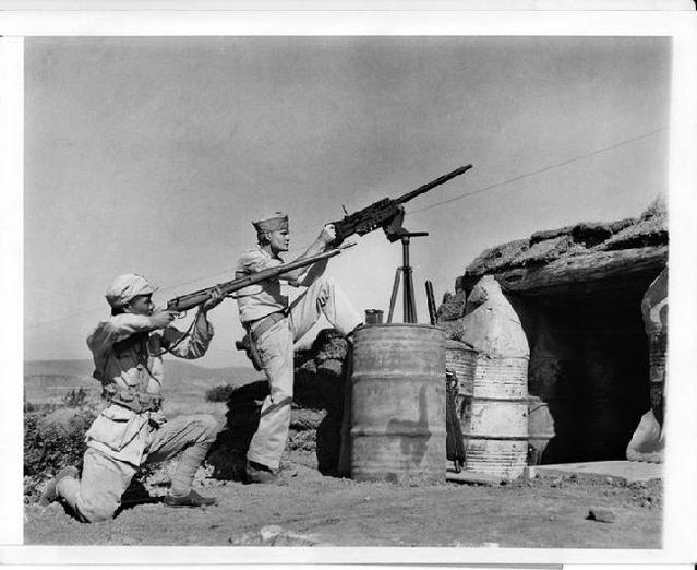 美軍抗戰時期在中國的照片，和中國軍人一起作戰。