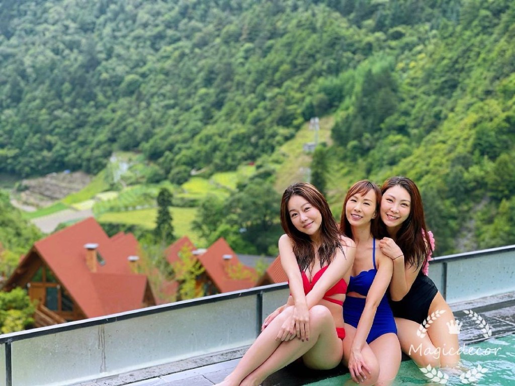 張韋怡與兩好友到內地玩。