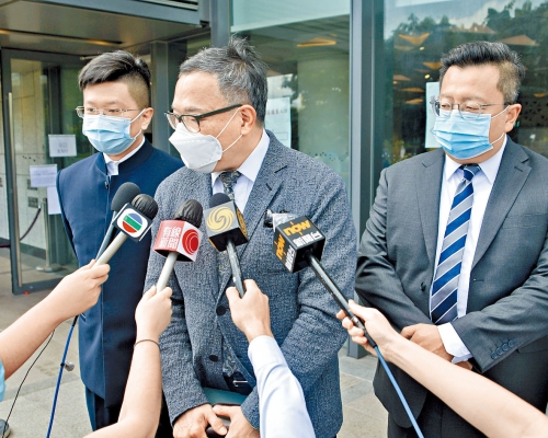 ■謝偉俊形容昨日宣誓儀式和立法會宣誓儀式類似。