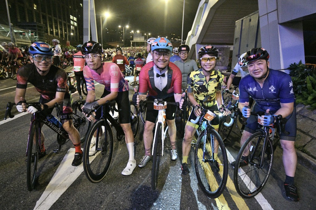 香港單車節2023周日清晨舉行。（陳浩元攝）