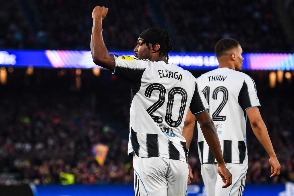 艾兰加梅开二度。法新社