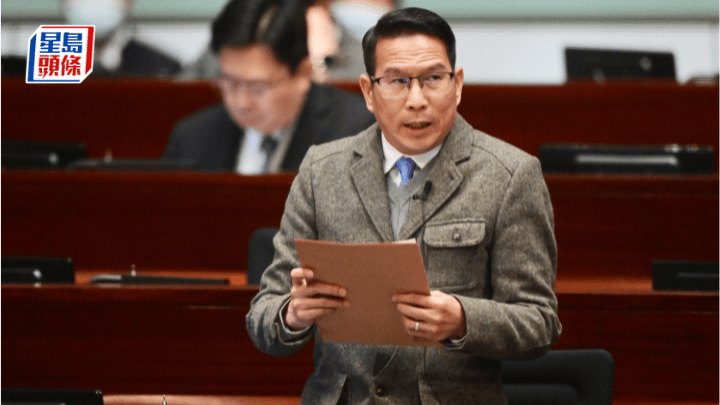 政府日前宣布延長中學的「三層應急機制」至年底,立法會教育界議員朱國強認為機制未發揮預期效用。 資料圖片