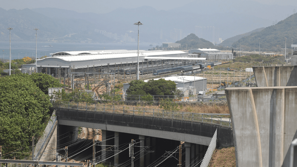 港鐵小蠔灣車廠。資料圖片