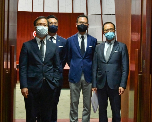 (左起)郭家麒、楊岳橋、郭榮鏗和梁繼昌喪失議員資格。資料圖片