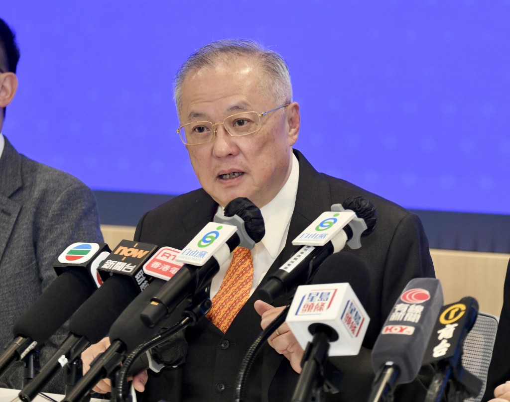 兩新丁落選，張宇人勉勵他們不要氣餒，繼續在崗位努力。