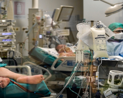 意大利呼吸機供應緊絀。AP