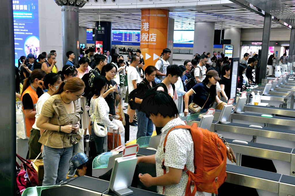 港鐵新增16個高鐵站點，涵蓋南京、無錫、合肥等多個熱門旅遊城市與文化古都，從西九龍站出發的直達站點將增至110個。資料圖片