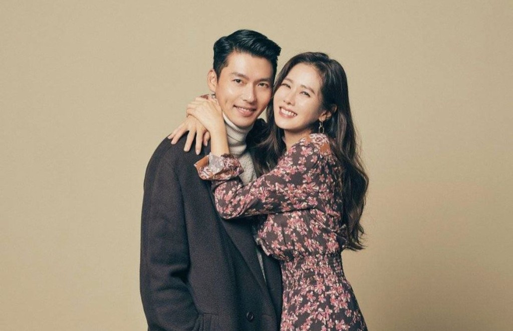 兩人在2021年元旦認愛，今年2月兩人同步在IG宣佈結婚。