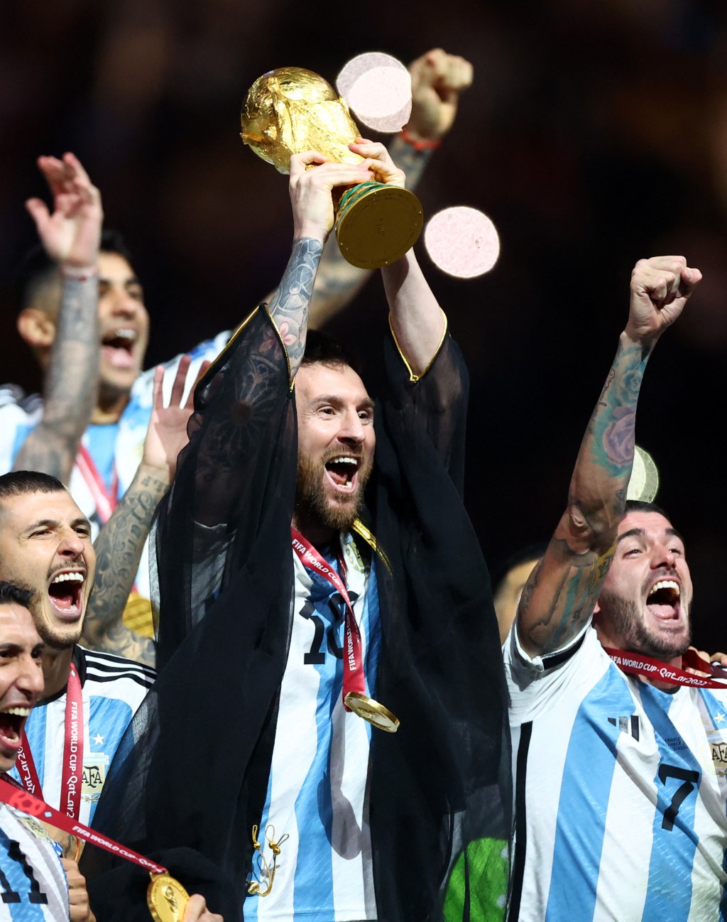 美斯带领阿根廷捧世界杯后球衣升价不止十倍。REUTERS