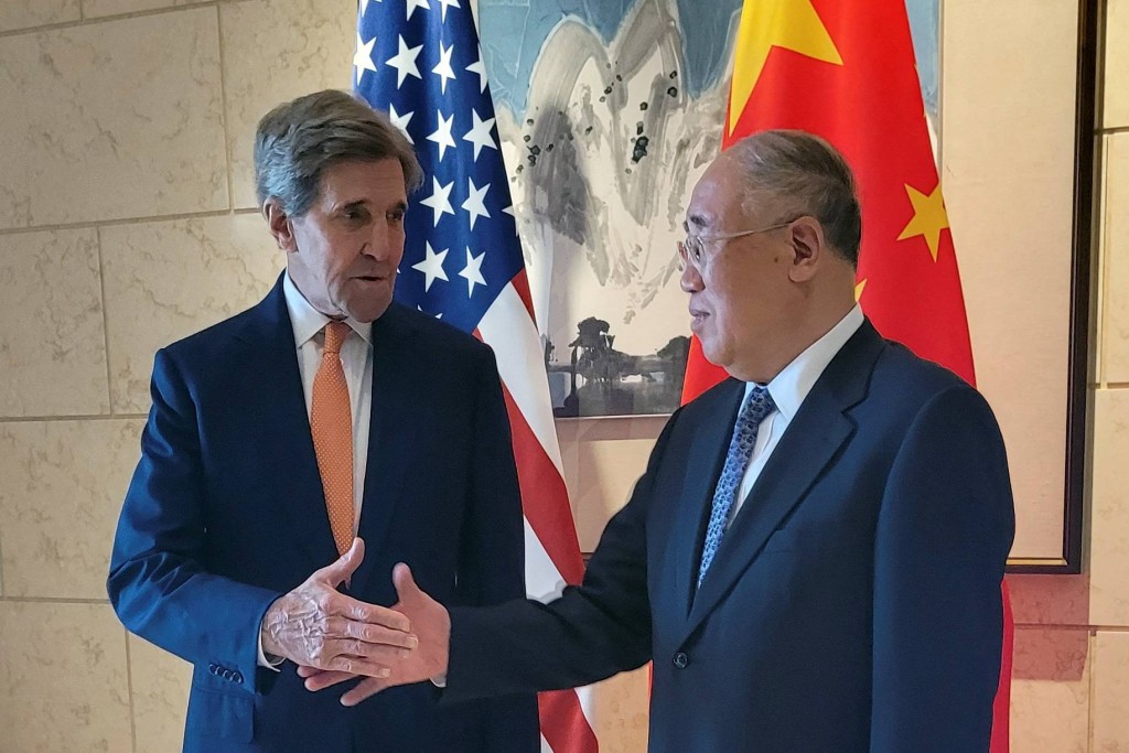 解振华早前在北京与克里会面后称，相信双方可以为改变中美关系作出贡献。路透社