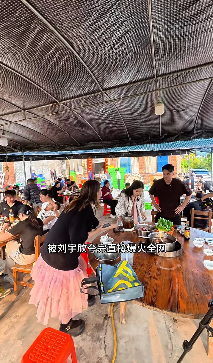 順德的莫氏雞煲爆紅，老闆累得叫網民不要再去吃。