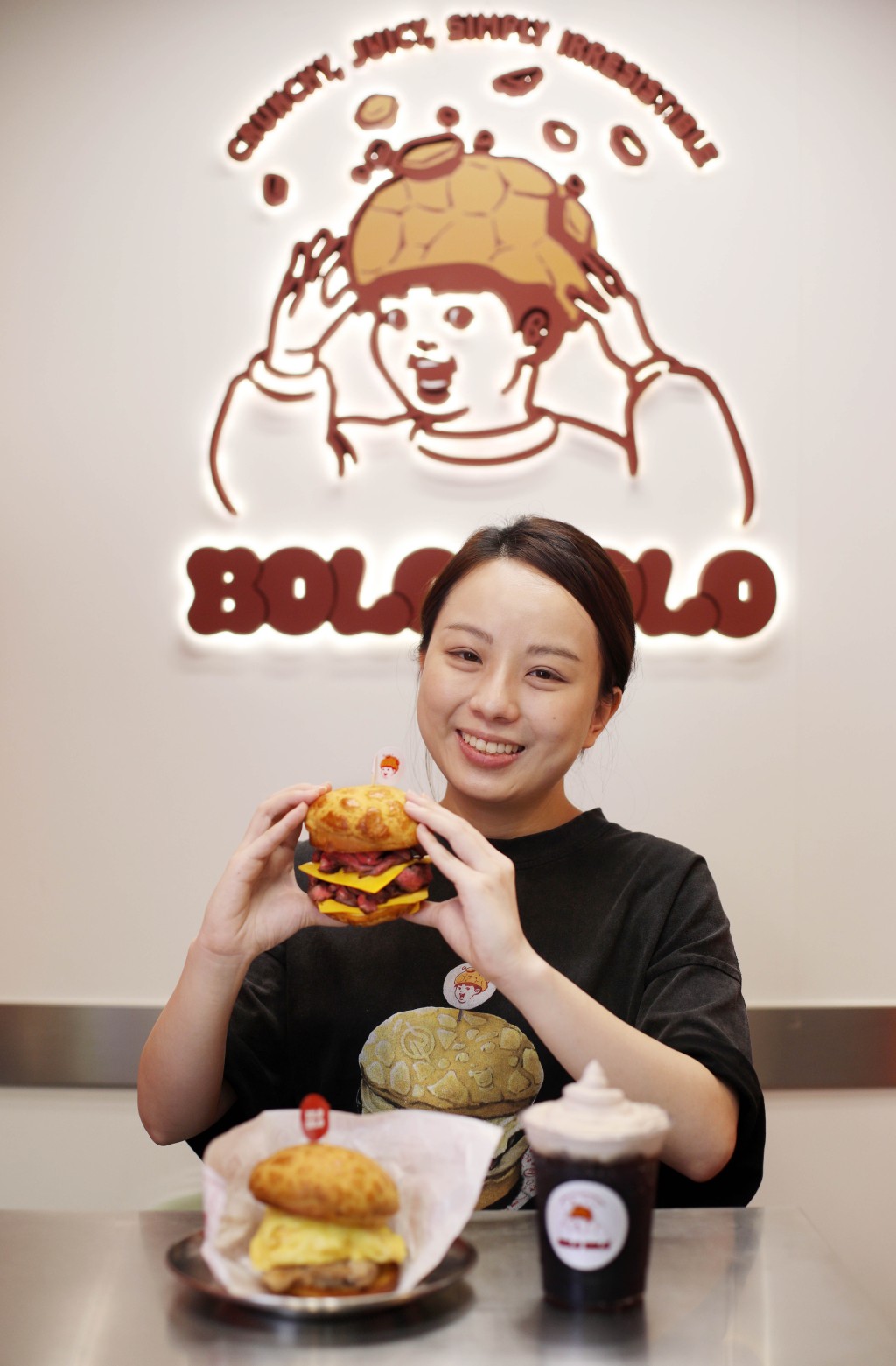 店主Karman說，她自幼鍾情菠蘿包，但願將這份你我熟悉的味道，化作充滿驚喜的用餐體驗。