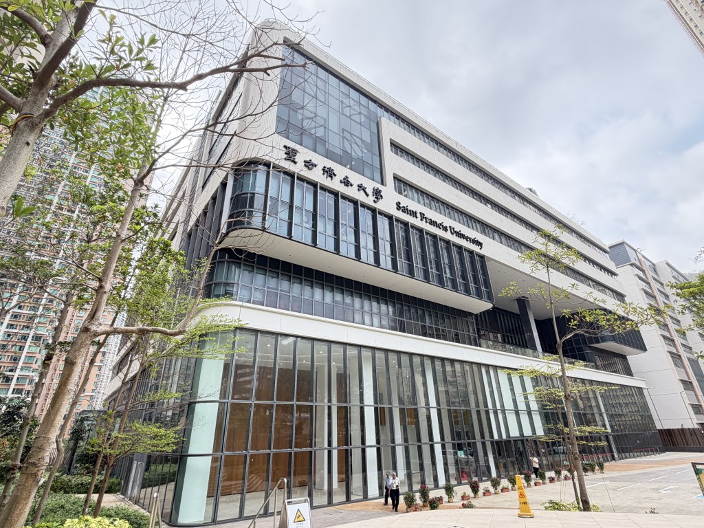 圣方济各大学创业培育中心的调查发现,近8成受访本地大学生有意创业,但绝大部分人因家庭期望、对创业政策认知不足而却步。佘丹薇摄 圣方济各大学创业培育中心的调查发现,近8成受访本地大学生有意创业,但绝大部分人因家庭期望、对创业政策认知不足而却步。佘丹薇摄