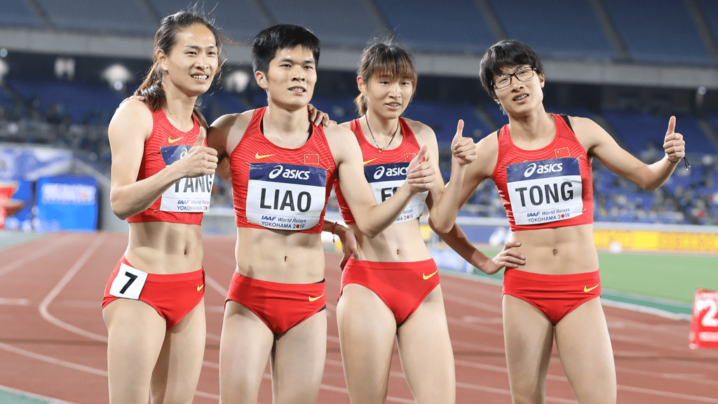 2019年在日本橫濱舉行的世界接力賽女子4X400米接力B組決賽中，中國選手廖夢雪（左二）、伏娜（右二）、童曾歡（右一）和楊會珍。新華社