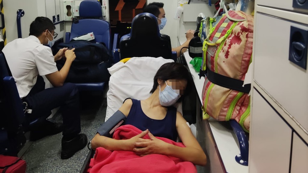 女傷者受傷送院。