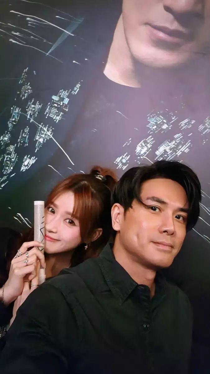 伍允龙认爱细13年“咪神”Renee李蔓莹。 伍允龙认爱细13年“咪神”Renee李蔓莹。