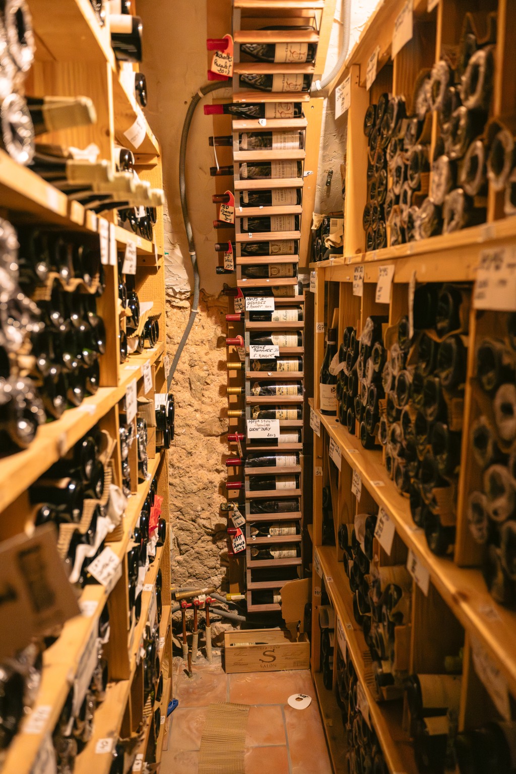 Hostellerie Jérôme酒窖。 Hostellerie Jérôme酒窖。