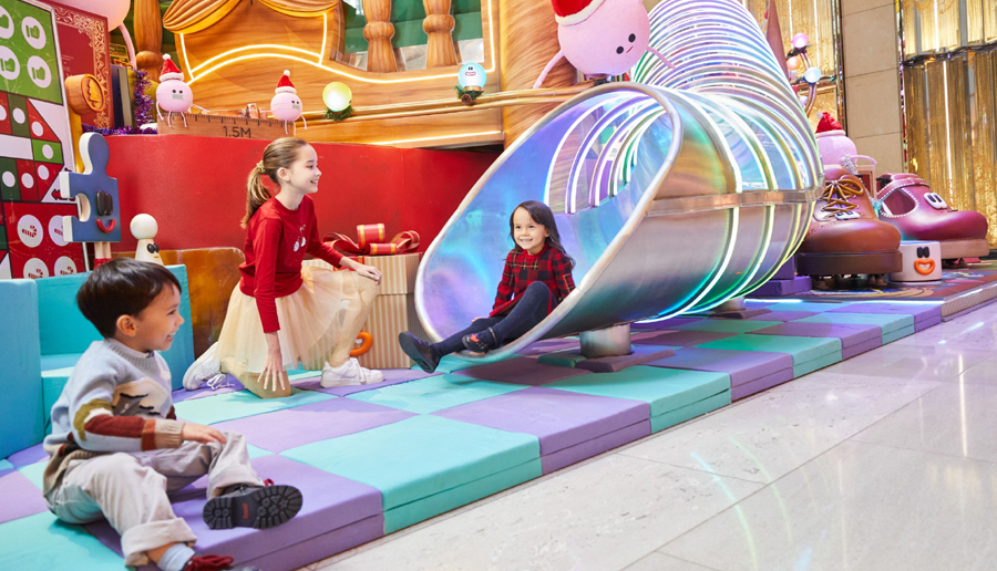 屋內的Slinky Slide滑梯是小朋友必玩的打卡位。