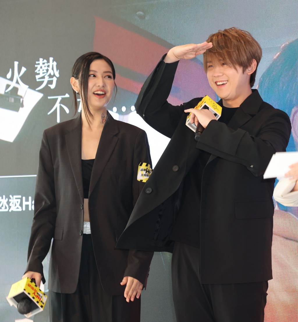 谭旻萱曾和姜涛出席微电影「与HPV的距离」首播会。