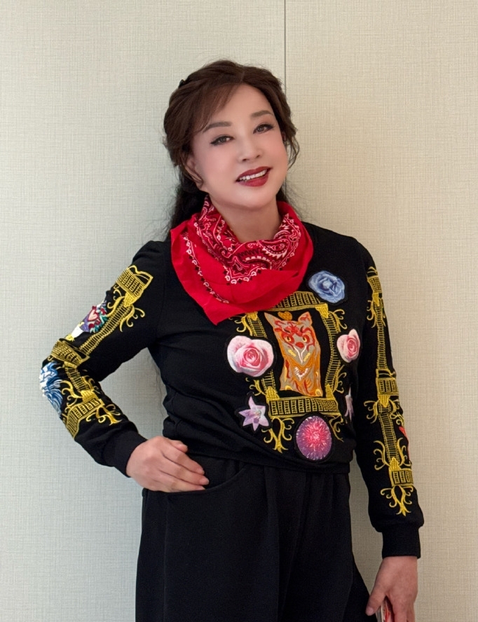 刘晓庆是非多多，被称为“话题女王”。