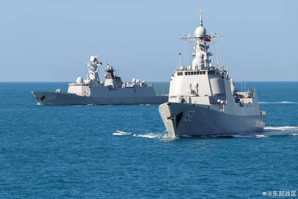 解放軍突然舉行圍台軍演,有專家分析指是回應美國對台售武。 解放軍突然舉行圍台軍演,有專家分析指是回應美國對台售武。