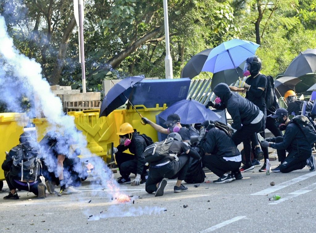 《人民日報》認為,香港教育呈現令人痛心的亂象。資料圖片