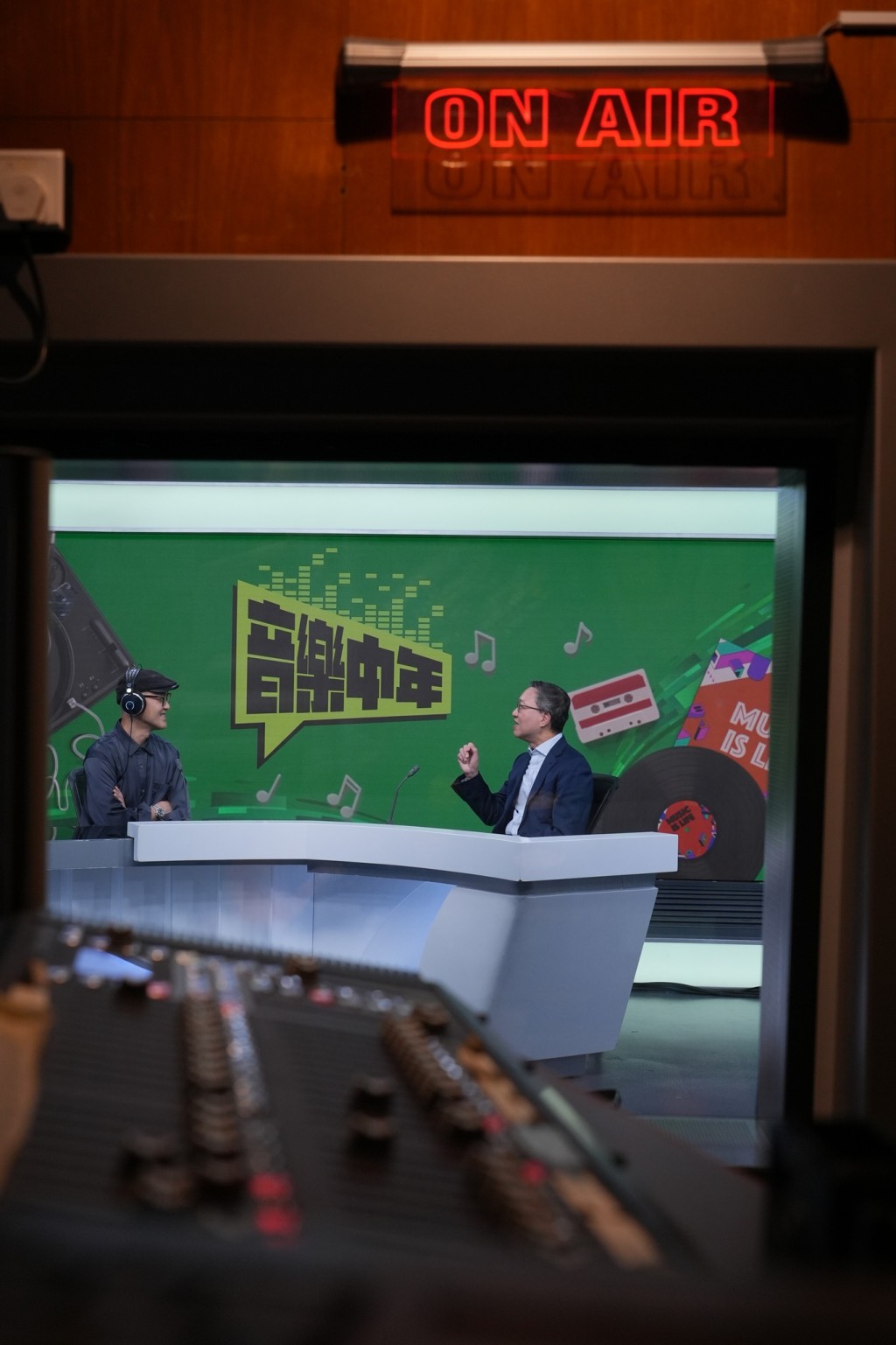 林定國(右)在節目中談成長、日常生活與人生觀,更訴說當年情。林定國FB圖片 林定國(右)在節目中談成長、日常生活與人生觀,更訴說當年情。林定國FB圖片