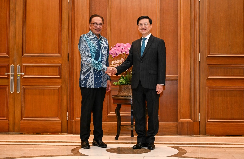 李家超早前與馬來西亞總理安華會面。政府新聞處圖片