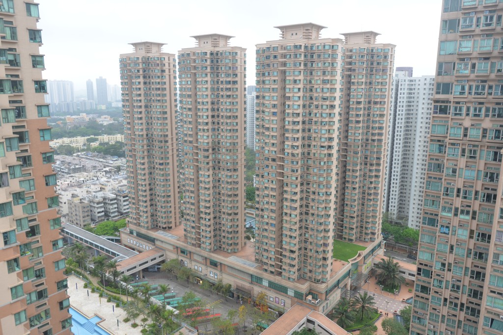 粉嶺帝庭軒3座低層G室，面積468方呎，2房戶型，議價後最新以519.8萬元成交，呎價約11107元。
