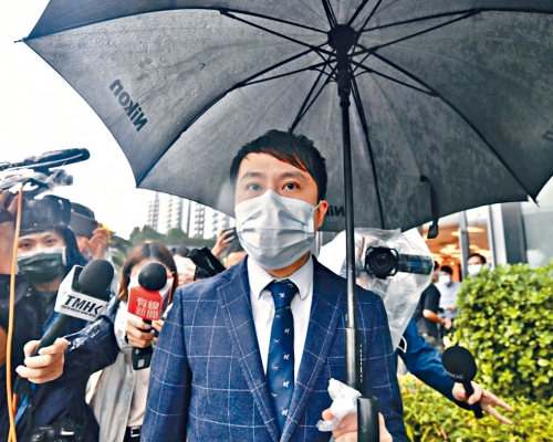 新界西十六名區議員昨被裁定宣誓無效須即時離任，包括民主黨鄺俊宇。