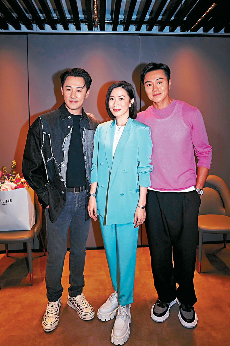 阿佘在剧集中，周旋于林峰与黄浩然之间。