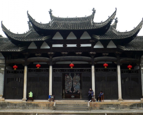 前国家主席胡锦涛宗祠遭破坏。