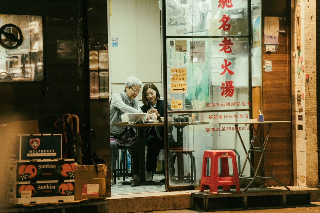 跟金燕玲的母女情戲，令不少觀眾動容。