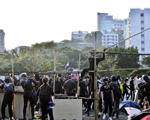 中大校長段崇智指校園被外來蒙面人佔領。資料圖片
